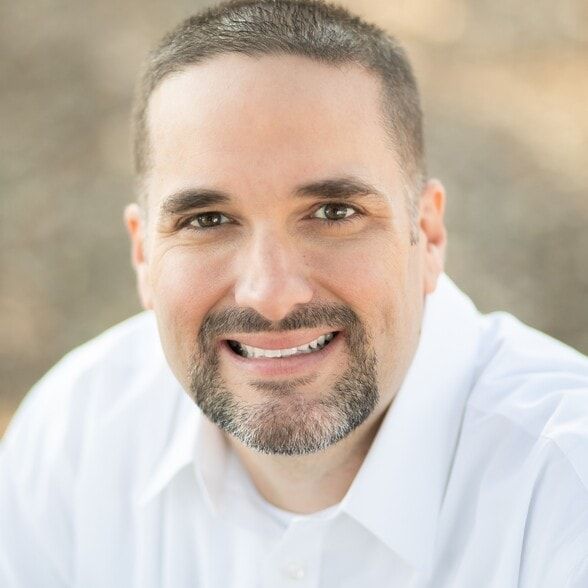 Land Listing Agent Photo