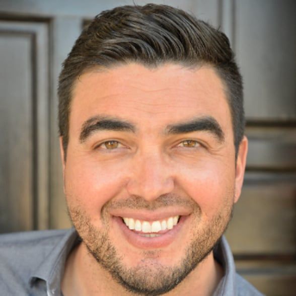 Land Listing Agent Photo