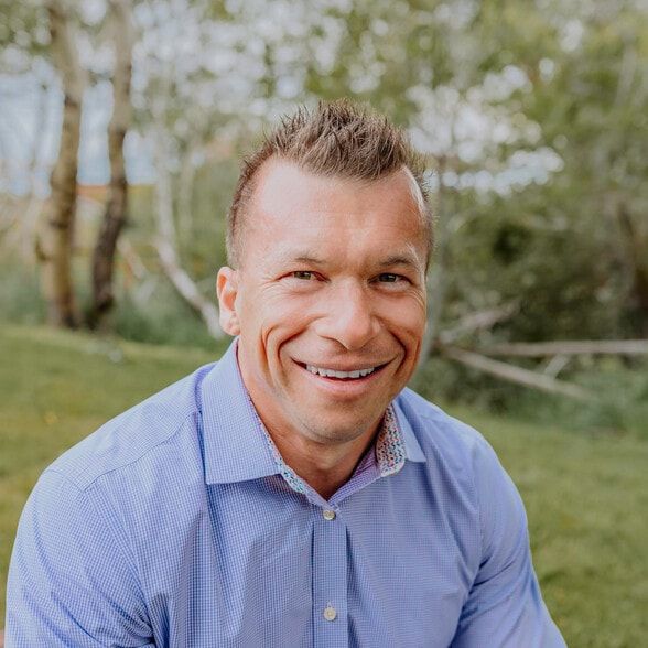 Land Listing Agent Photo