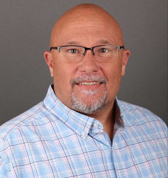 Land Listing Agent Photo