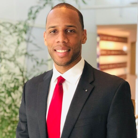 Land Listing Agent Photo