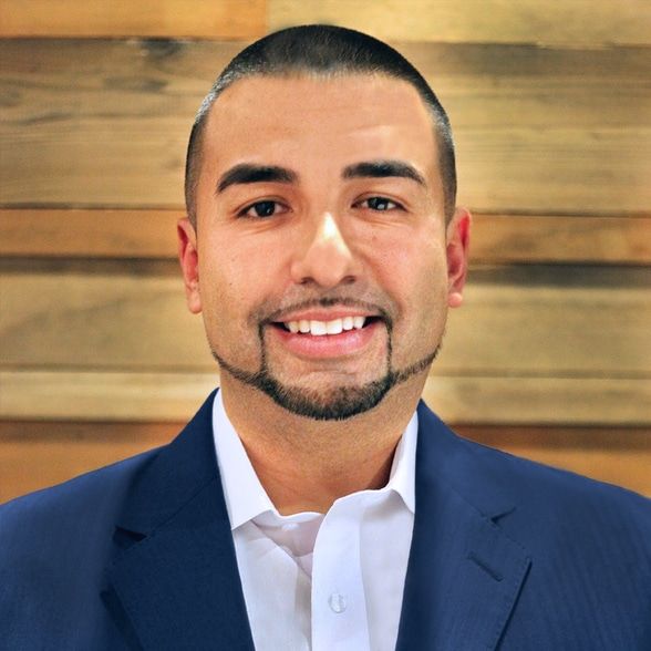 Land Listing Agent Photo