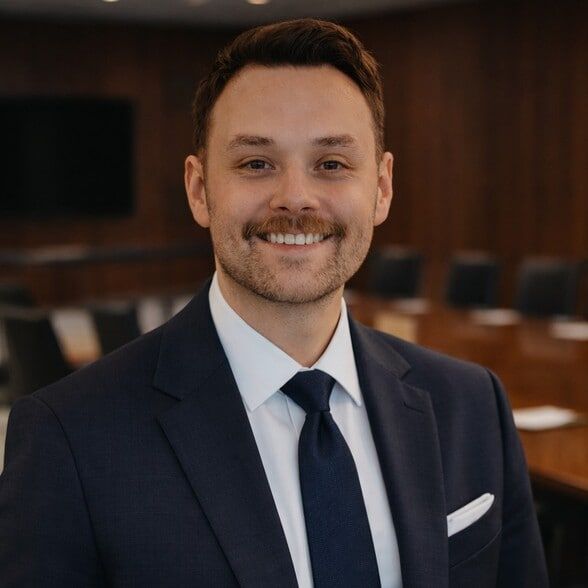 Land Listing Agent Photo