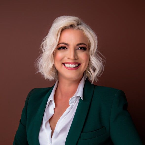 Land Listing Agent Photo