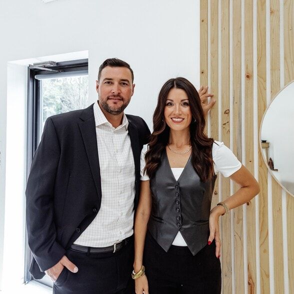 Land Listing Agent Photo