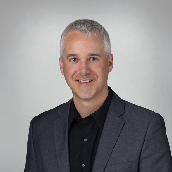 Land Listing Agent Photo