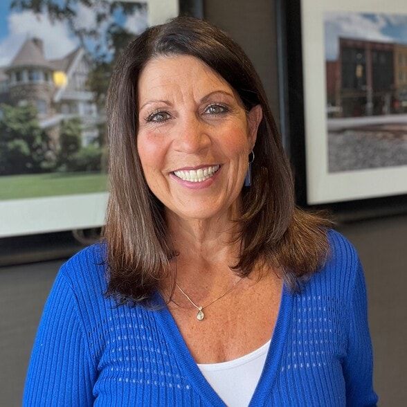 Land Listing Agent Photo