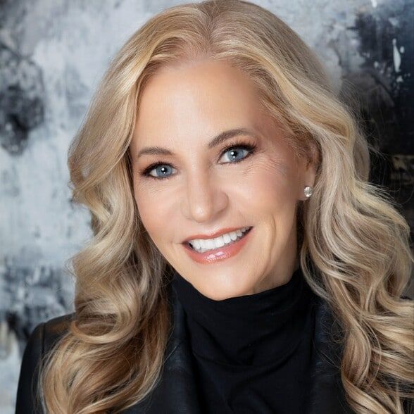 Land Listing Agent Photo