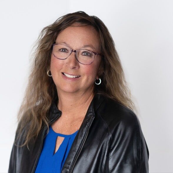 Land Listing Agent Photo