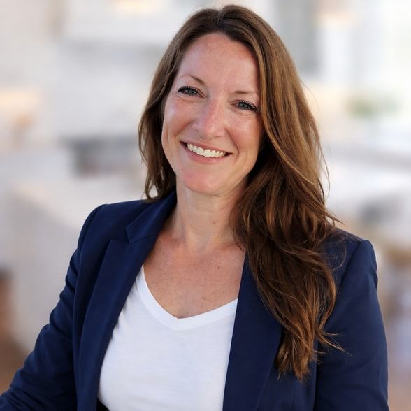 Land Listing Agent Photo