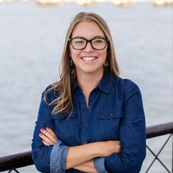 Land Listing Agent Photo