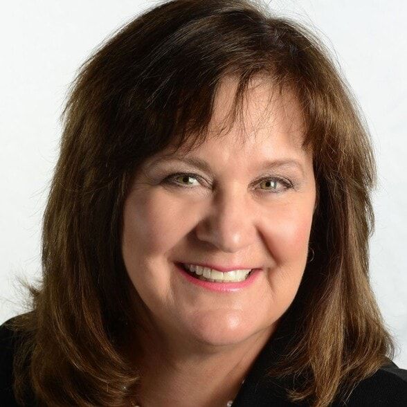 Land Listing Agent Photo