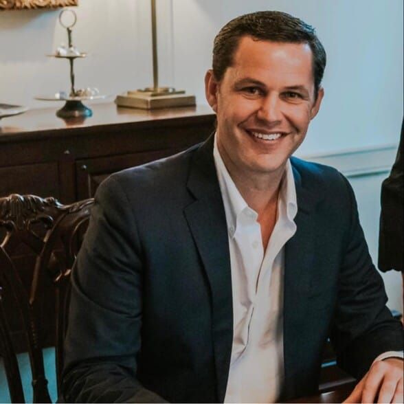 Land Listing Agent Photo