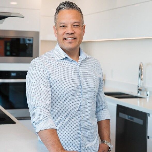 Land Listing Agent Photo