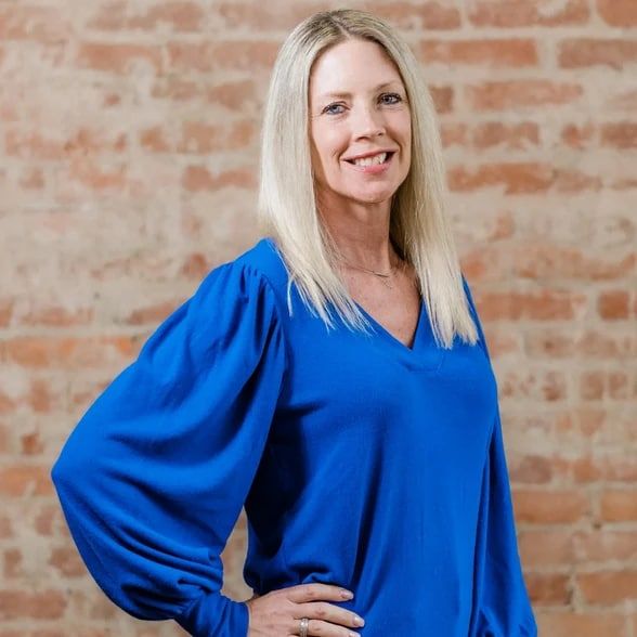 Land Listing Agent Photo