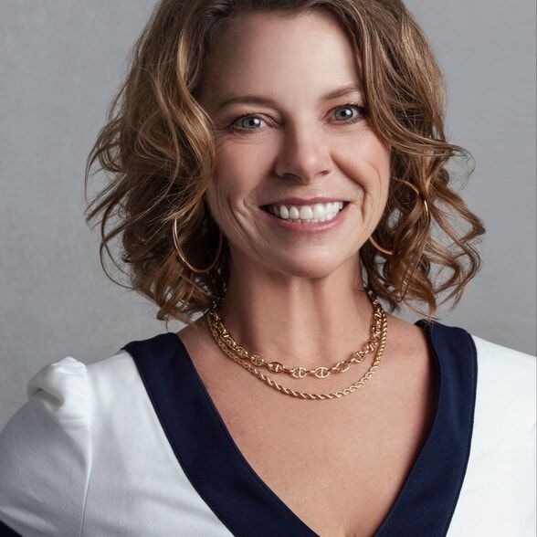 Land Listing Agent Photo