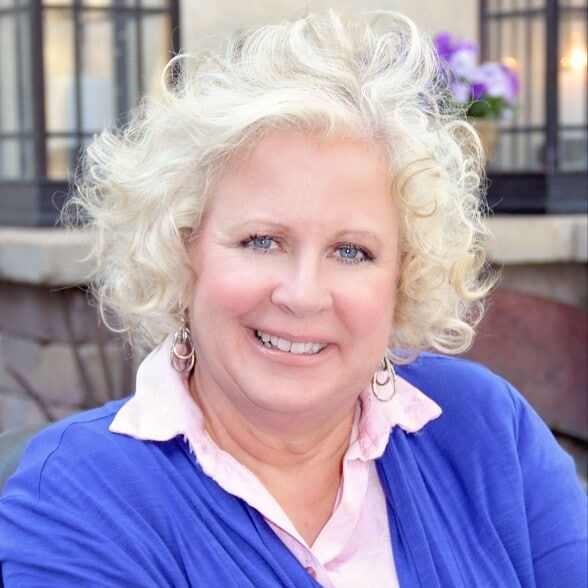 Land Listing Agent Photo