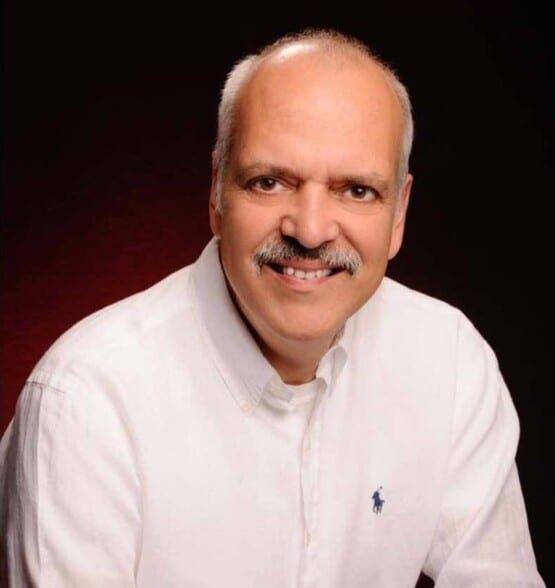 Land Listing Agent Photo