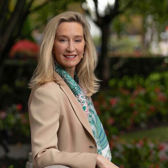 Land Listing Agent Photo