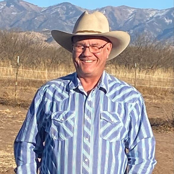 Land Listing Agent Photo