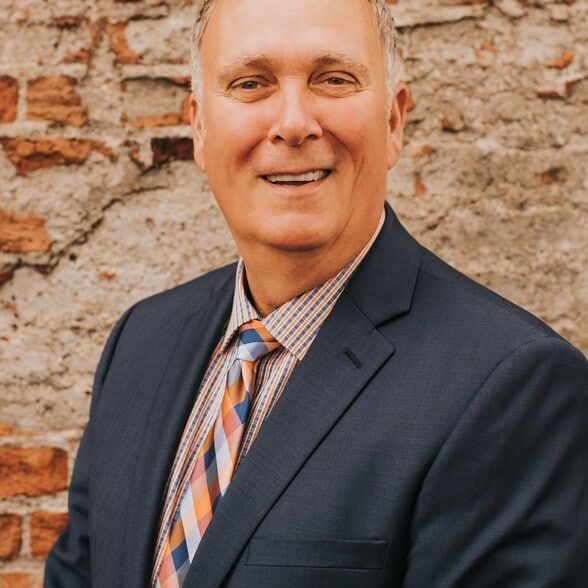 Land Listing Agent Photo