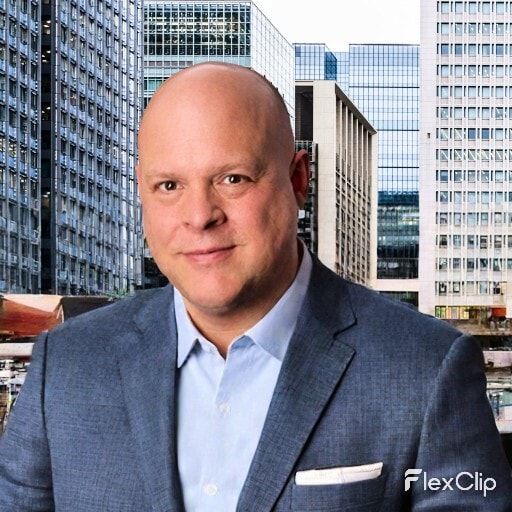 Land Listing Agent Photo