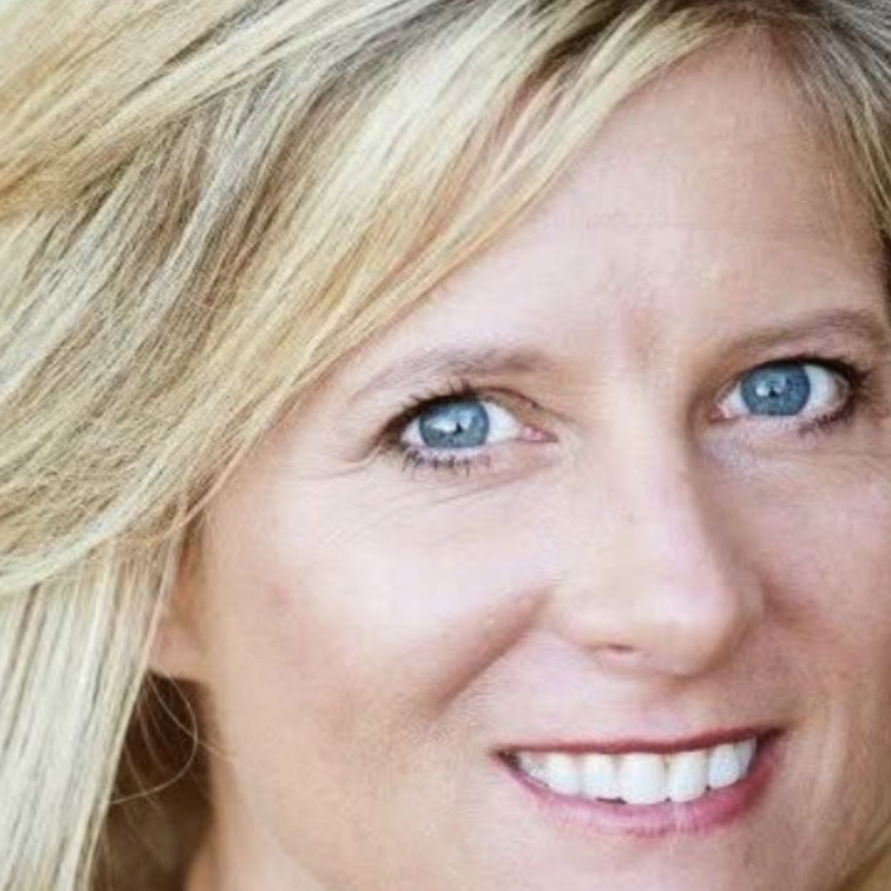 Land Listing Agent Photo