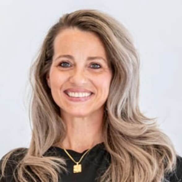 Land Listing Agent Photo