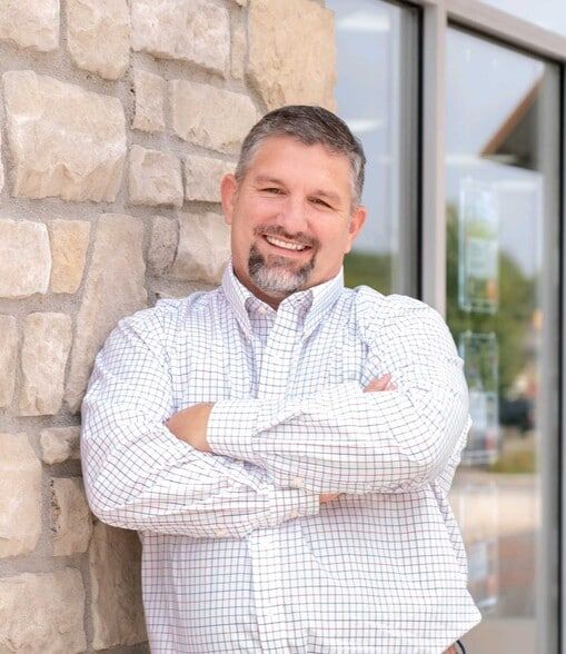 Land Listing Agent Photo