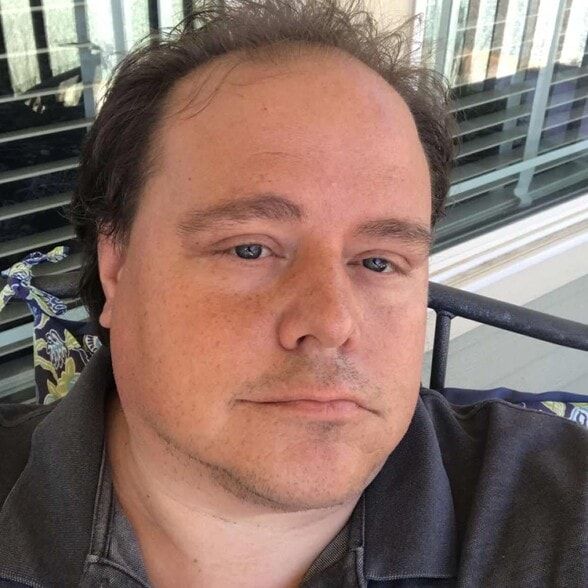 Land Listing Agent Photo