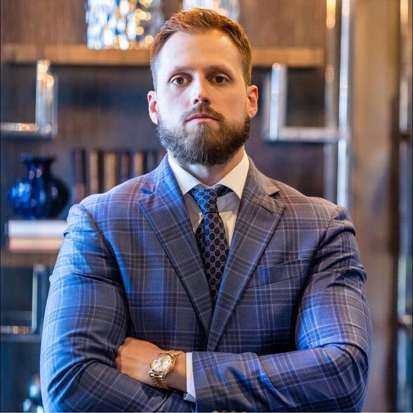 Land Listing Agent Photo