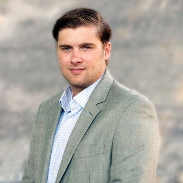 Land Listing Agent Photo