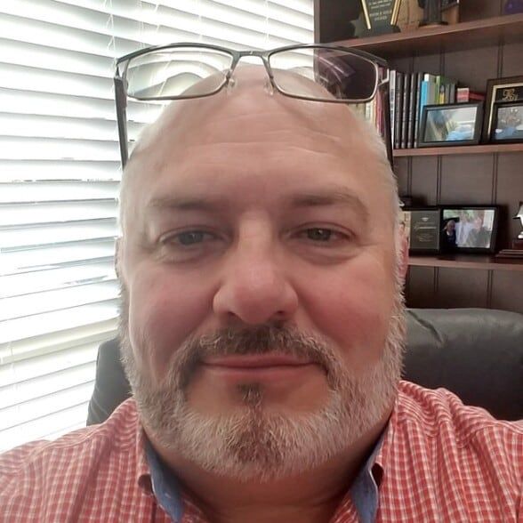 Land Listing Agent Photo