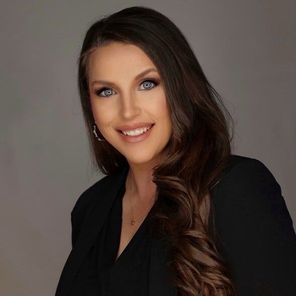 Land Listing Agent Photo