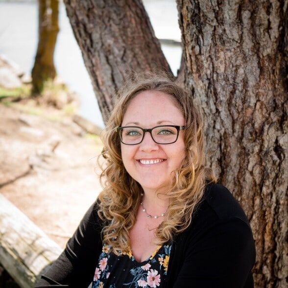 Land Listing Agent Photo