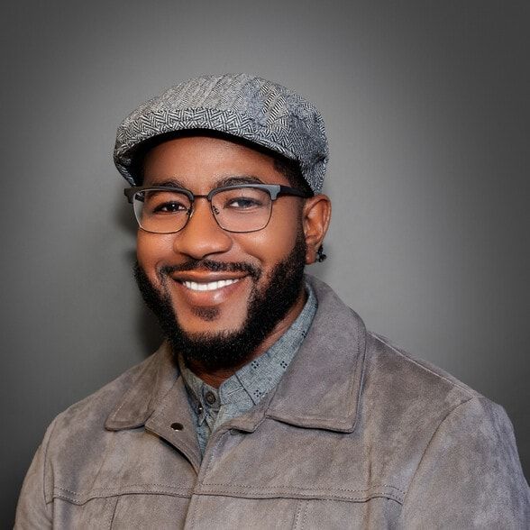 Land Listing Agent Photo