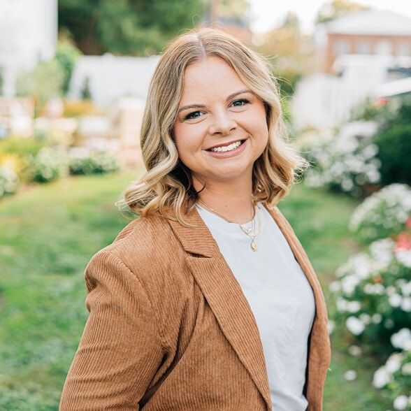 Land Listing Agent Photo