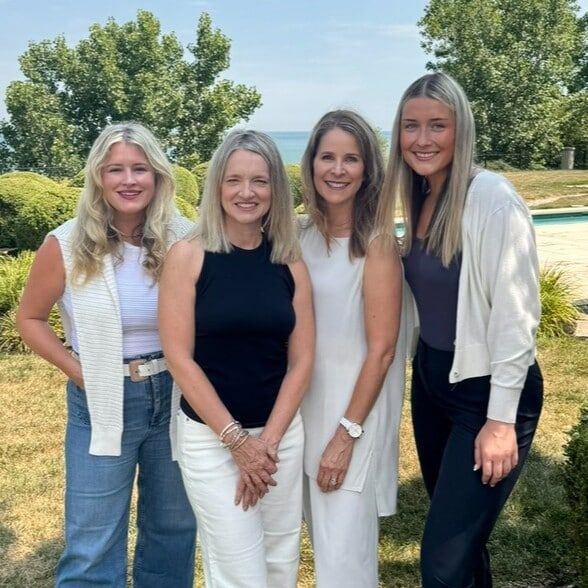 Land Listing Agent Photo