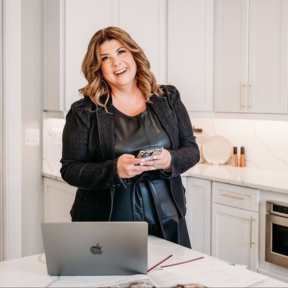 Land Listing Agent Photo