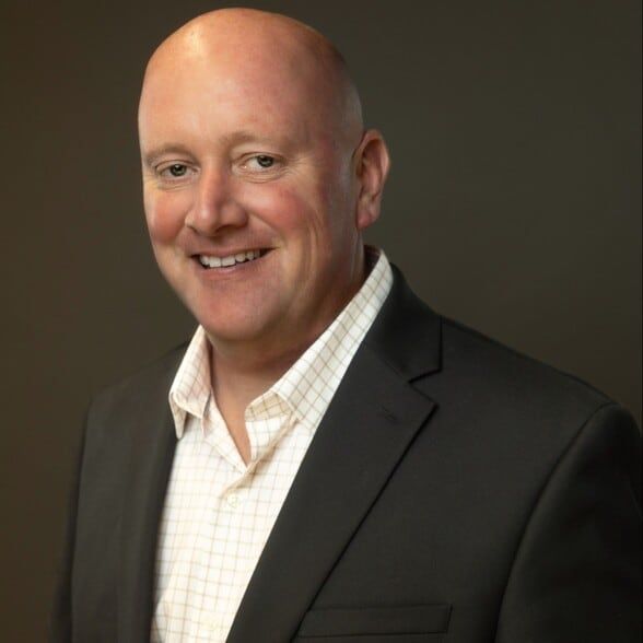 Land Listing Agent Photo