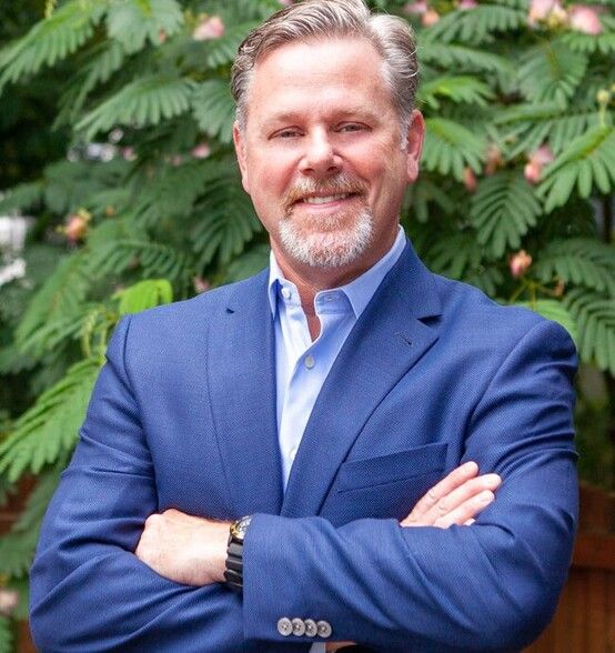 Land Listing Agent Photo