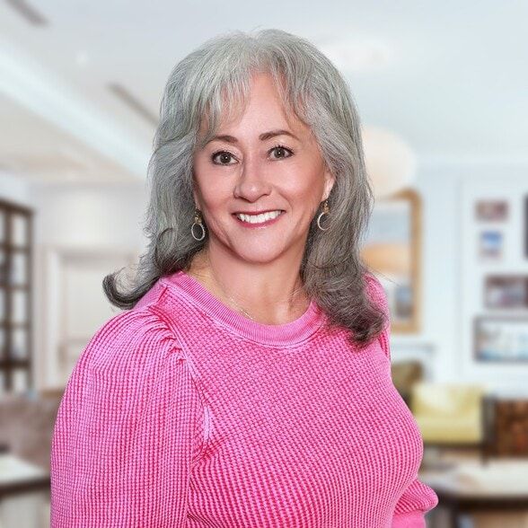 Land Listing Agent Photo