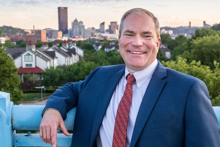 Land Listing Agent Photo