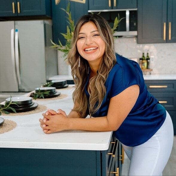 Land Listing Agent Photo