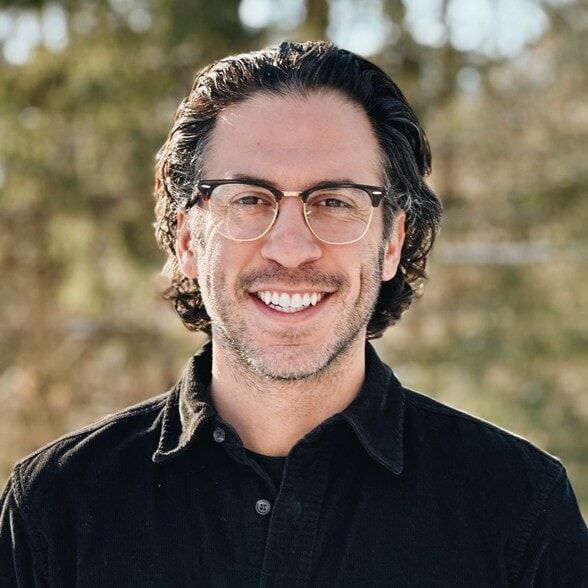 Land Listing Agent Photo