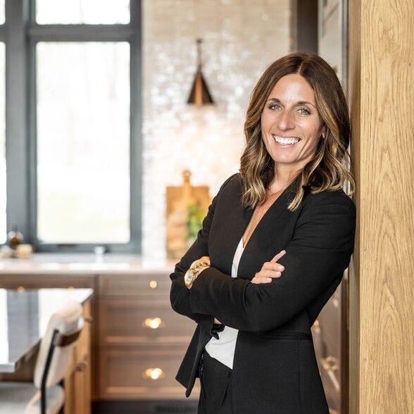 Land Listing Agent Photo