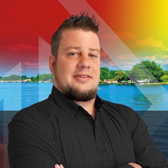 Land Listing Agent Photo