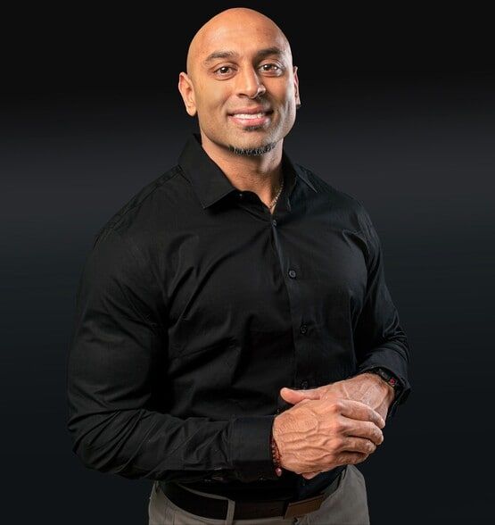 Land Listing Agent Photo