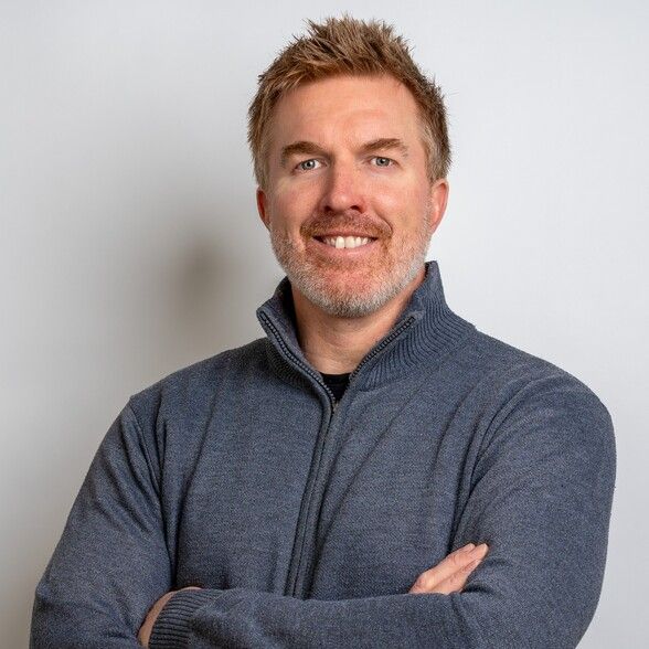 Land Listing Agent Photo