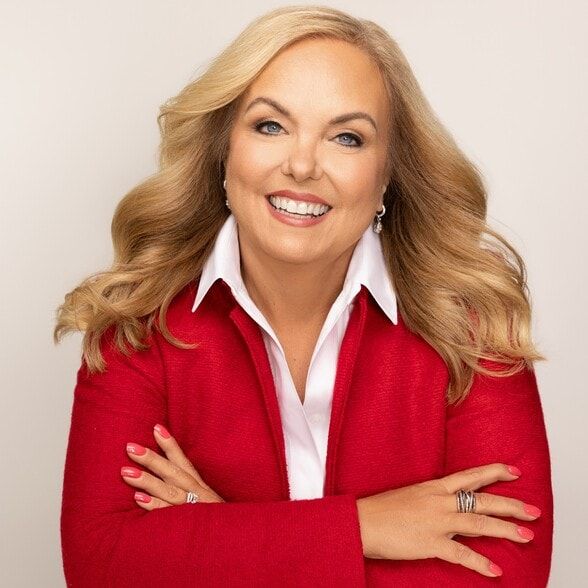 Land Listing Agent Photo